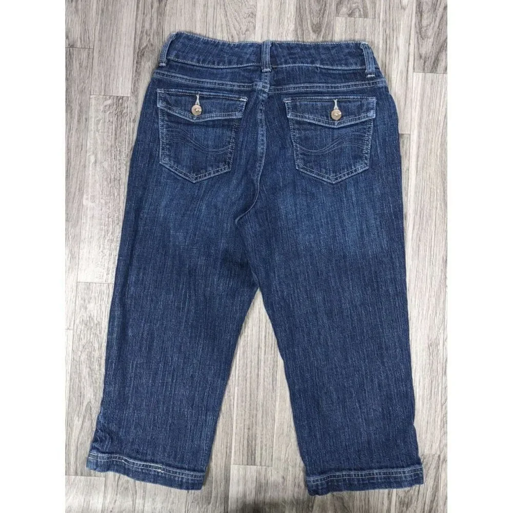 Lee Size 6 Medium Just Below Waist Embroidered Denim‎ Blue Jeans Capris